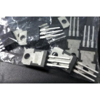 50PCS BTA12-600BW  Package:TO-220,12A TRIACS